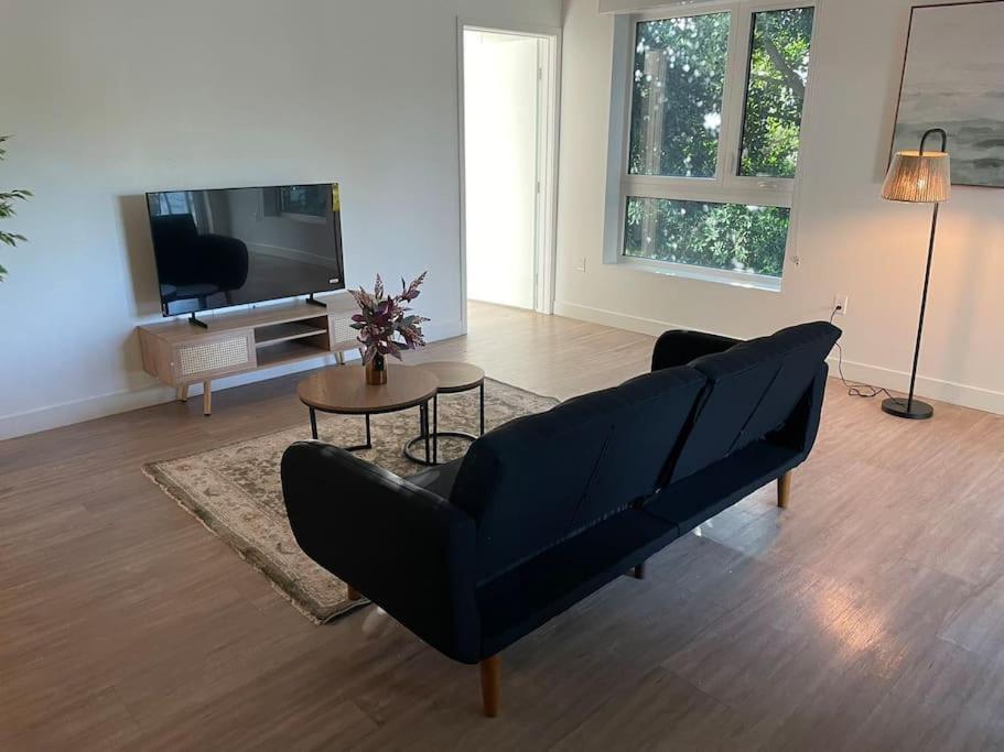 Stylish Westwood Apartment - Steps From Ucla-2 Bedroom 2 Bath 洛杉矶 外观 照片